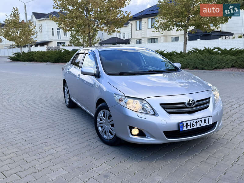 Седан Toyota Corolla 2008 в Одессе