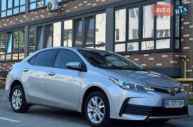 Седан Toyota Corolla 2016 в 