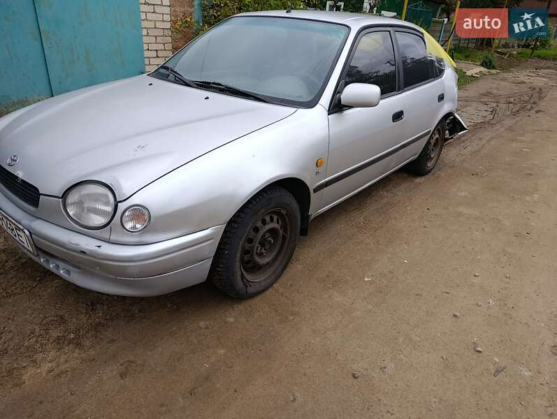 Хэтчбек Toyota Corolla 1998 в Беляевке