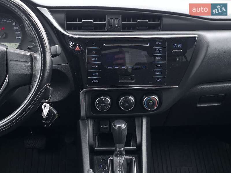Седан Toyota Corolla 2016 в Києві фото 14 Седан Toyota Corolla 2016 в Києві
