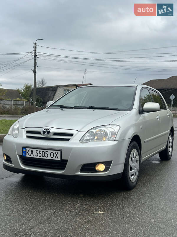 Toyota Corolla 2004