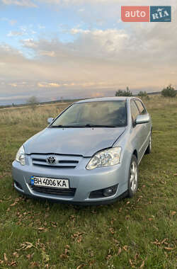 Хэтчбек Toyota Corolla 2005 в Костополе