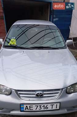 Седан Toyota Corolla 2000 в Кривом Роге