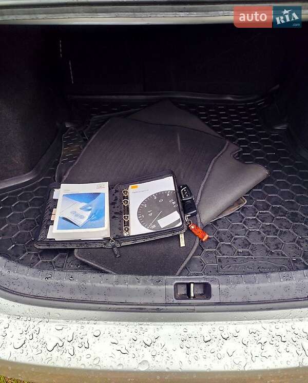 Седан Toyota Corolla 2015 в Кролевце фото 9 Седан Toyota Corolla 2015 в Кролевце