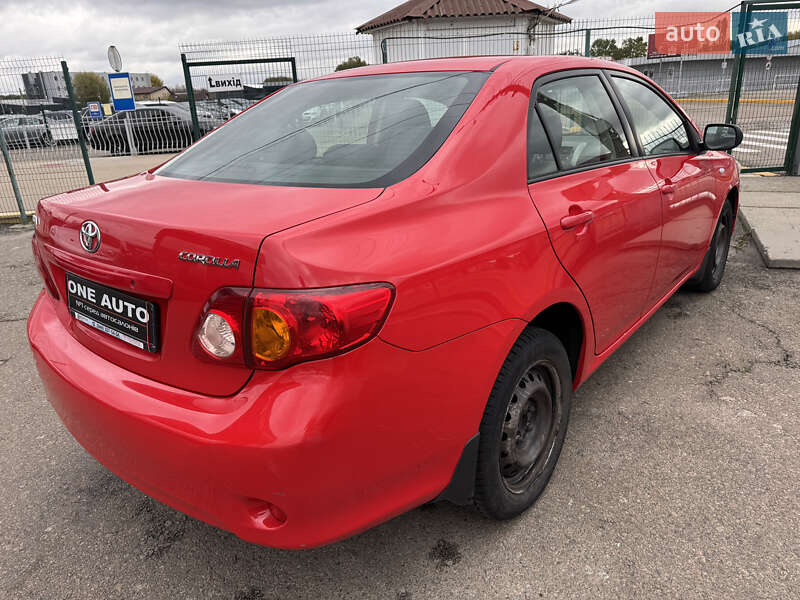 Седан Toyota Corolla 2008 в Києві