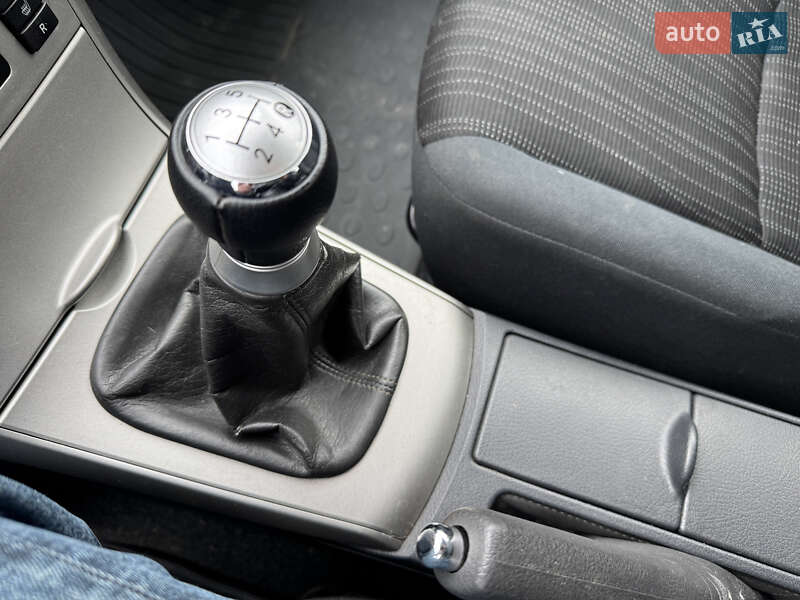 Седан Toyota Corolla 2008 в Києві