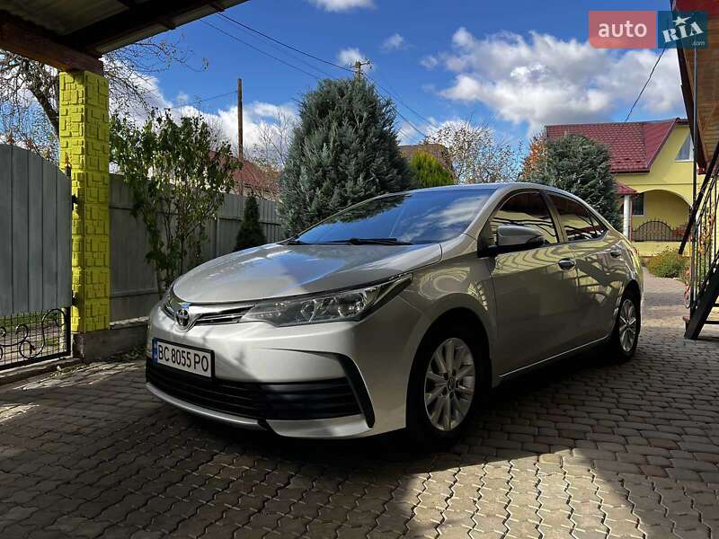 Седан Toyota Corolla 2018 в Бориславе