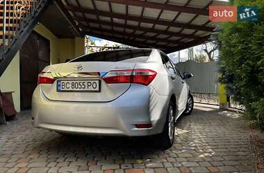 Седан Toyota Corolla 2018 в 