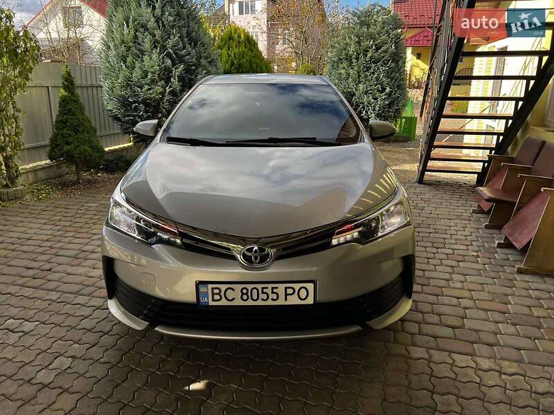 Седан Toyota Corolla 2018 в Бориславе