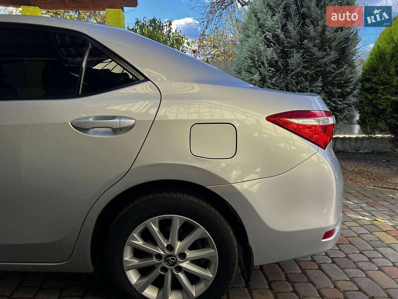 Седан Toyota Corolla 2018 в Бориславе
