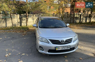 Седан Toyota Corolla 2011 в Хмельницком