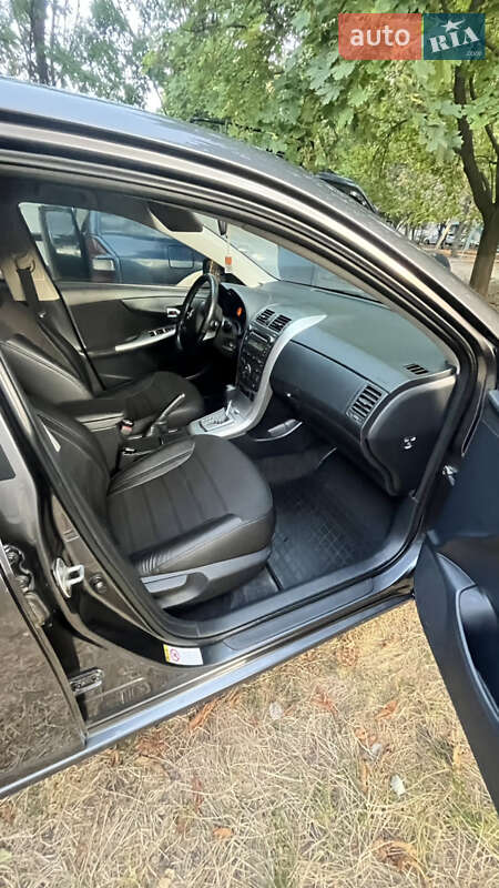 Седан Toyota Corolla 2012 в Краматорске