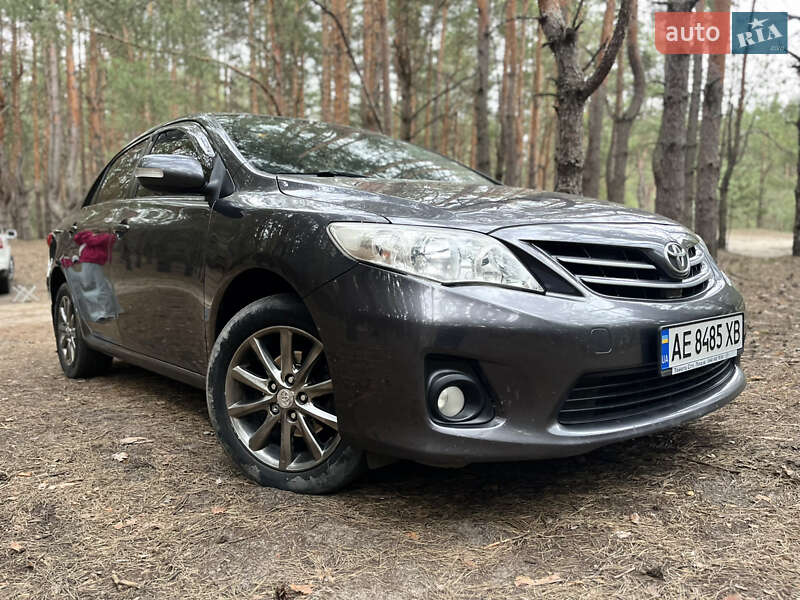 Седан Toyota Corolla 2012 в Краматорске