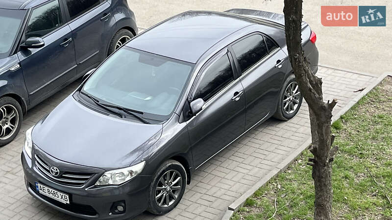 Седан Toyota Corolla 2012 в Краматорске