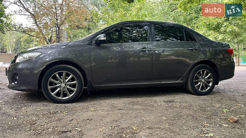 Седан Toyota Corolla 2012 в Краматорске