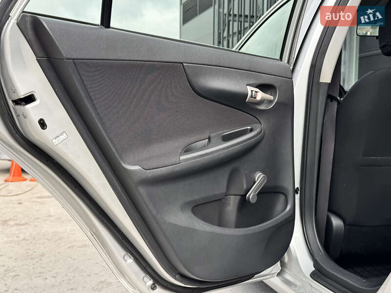 Седан Toyota Corolla 2008 в Киеве фото 14 Седан Toyota Corolla 2008 в Киеве