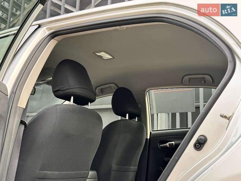 Седан Toyota Corolla 2008 в Киеве фото 15 Седан Toyota Corolla 2008 в Киеве