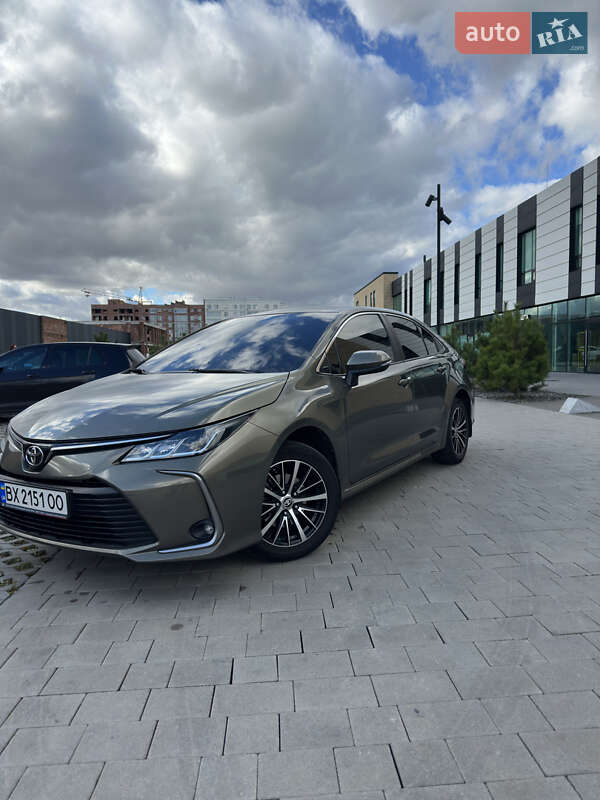 Седан Toyota Corolla 2021 в Хмельницком фото 2 Седан Toyota Corolla 2021 в Хмельницком