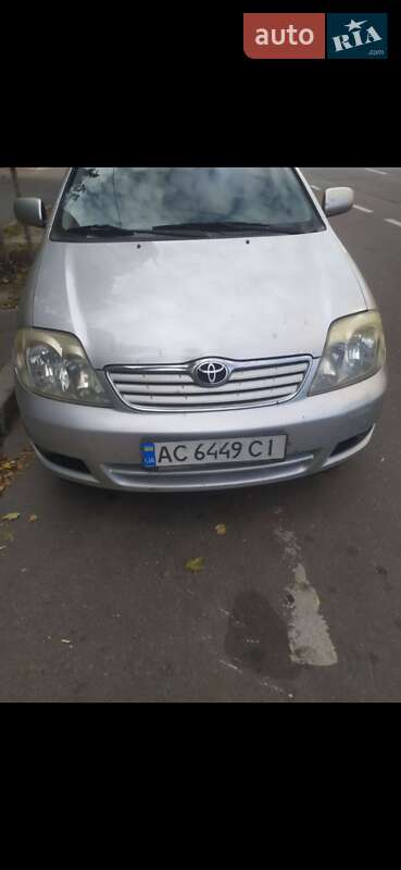 Седан Toyota Corolla 2005 в Петропавловской Борщаговке