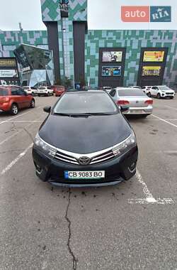 Седан Toyota Corolla 2013 в Киеве