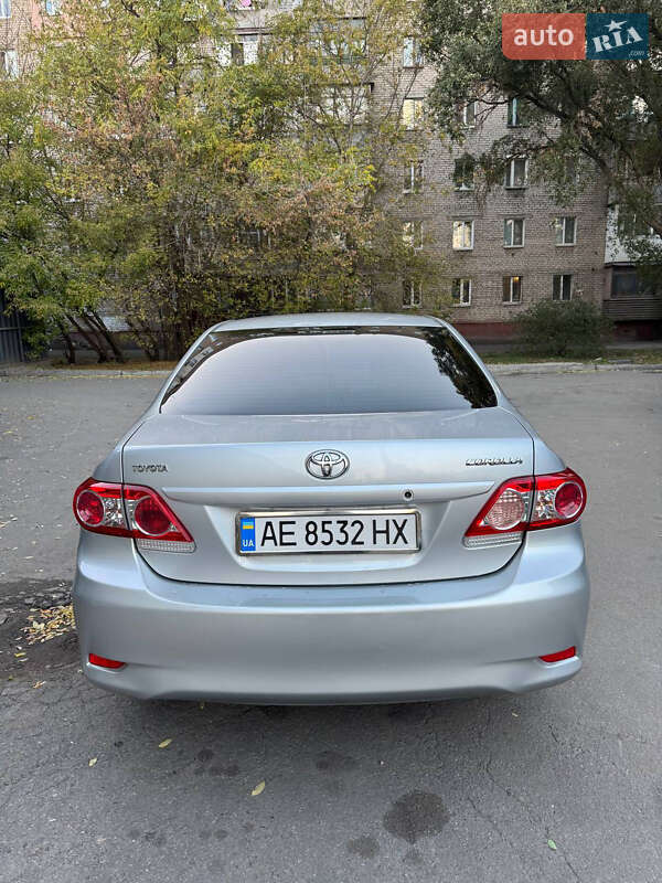 Седан Toyota Corolla 2012 в Каменском фото 5 Седан Toyota Corolla 2012 в Каменском