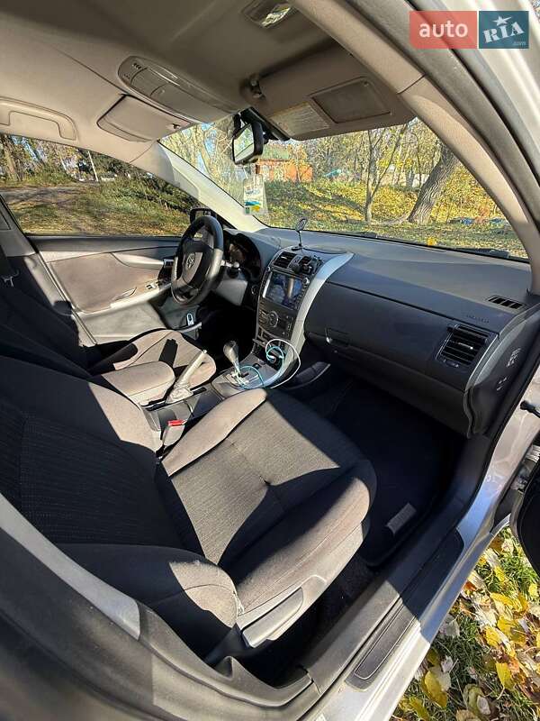 Седан Toyota Corolla 2006 в Киеве