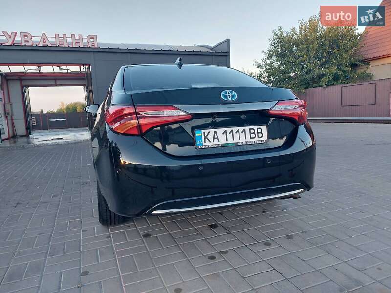 Седан Toyota Corolla 2020 в Прилуках