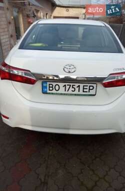 Седан Toyota Corolla 2017 в Хоросткове