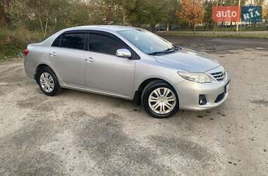 Седан Toyota Corolla 2010 в Львові