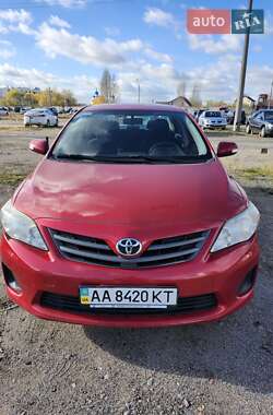 Седан Toyota Corolla 2011 в Киеве