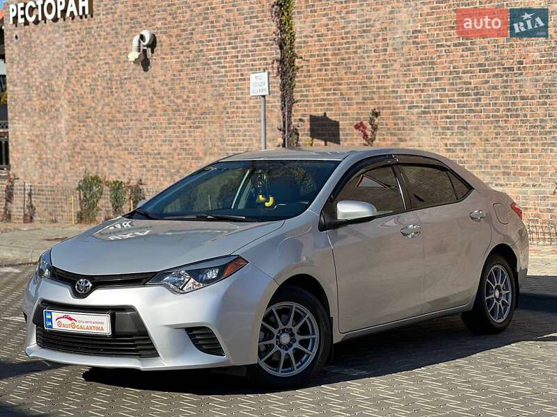 Toyota Corolla 2015