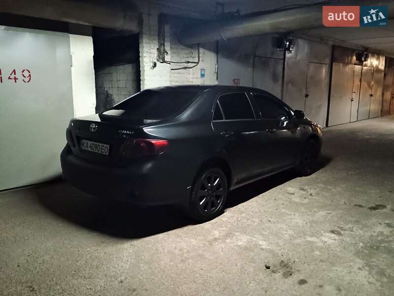 Седан Toyota Corolla 2009 в Киеве
