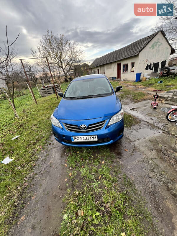 Седан Toyota Corolla 2010 в Пустомытах фото 3 Седан Toyota Corolla 2010 в Пустомытах