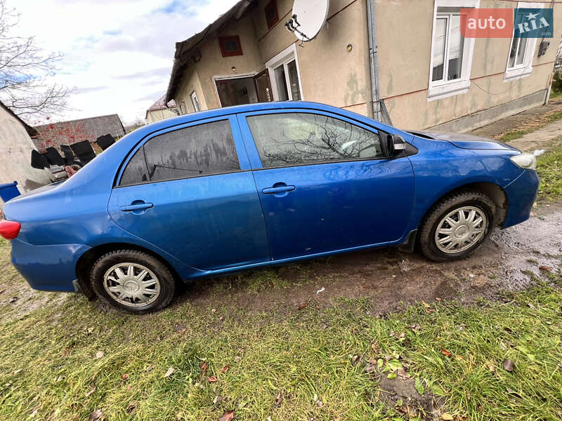 Седан Toyota Corolla 2010 в Пустомытах фото 5 Седан Toyota Corolla 2010 в Пустомытах