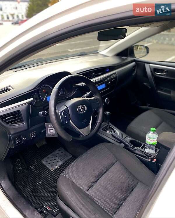 Седан Toyota Corolla 2013 в Харькове фото 8 Седан Toyota Corolla 2013 в Харькове