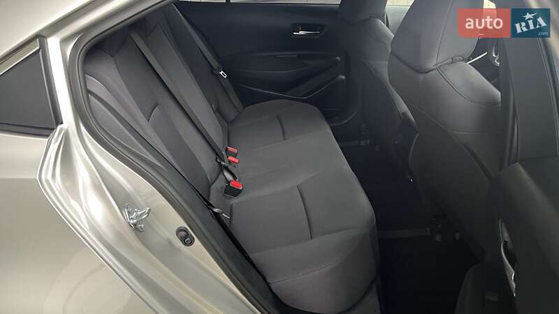 Седан Toyota Corolla 2025 в Киеве