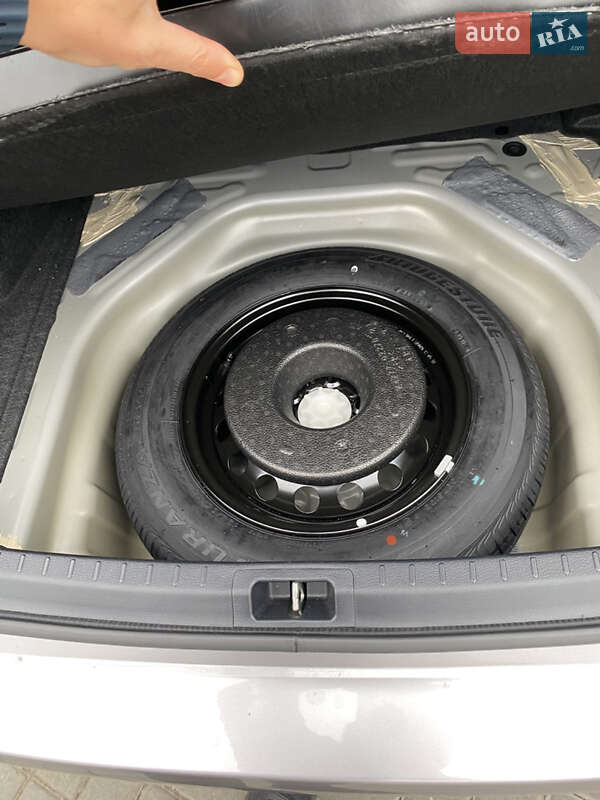 Седан Toyota Corolla 2018 в Запорожье