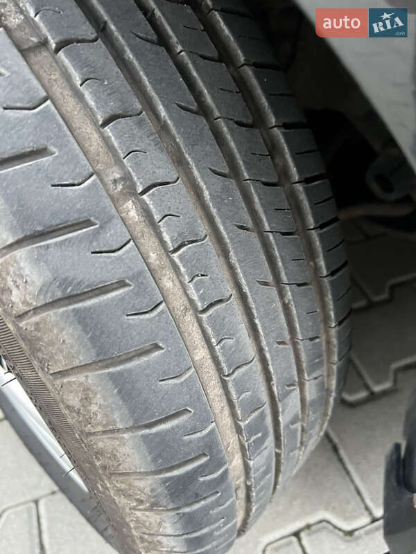 Седан Toyota Corolla 2008 в Тернополе