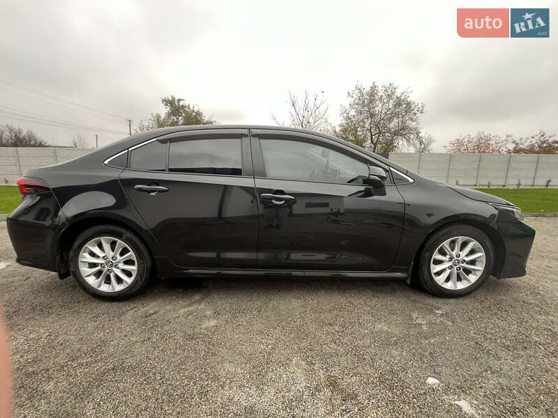 Седан Toyota Corolla 2019 в Новомосковську