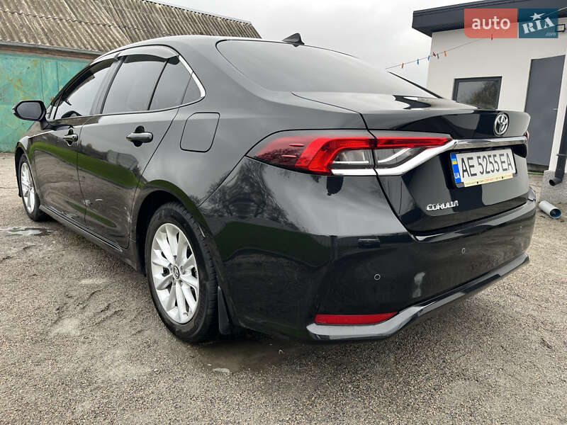 Седан Toyota Corolla 2019 в Новомосковську