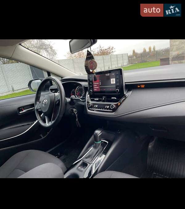 Седан Toyota Corolla 2019 в Новомосковську