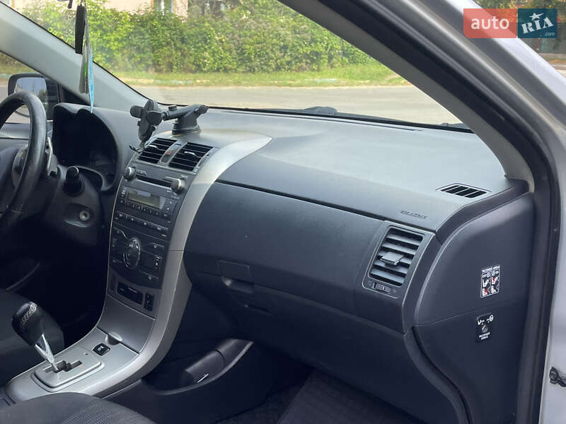 Седан Toyota Corolla 2008 в Бориславе фото 14 Седан Toyota Corolla 2008 в Бориславе