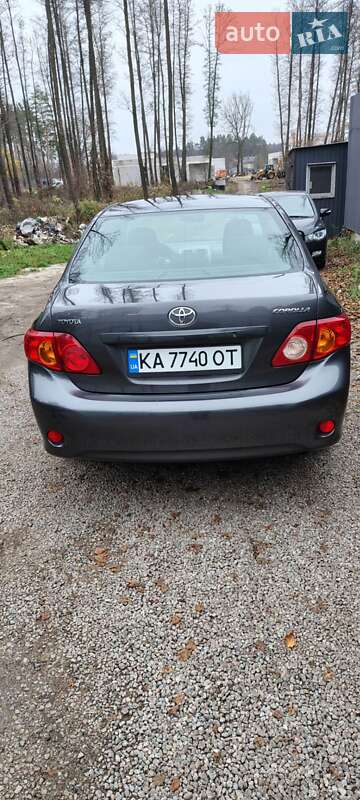 Седан Toyota Corolla 2008 в Киеве