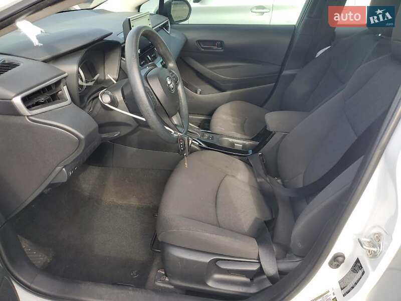 Седан Toyota Corolla 2021 в Львове