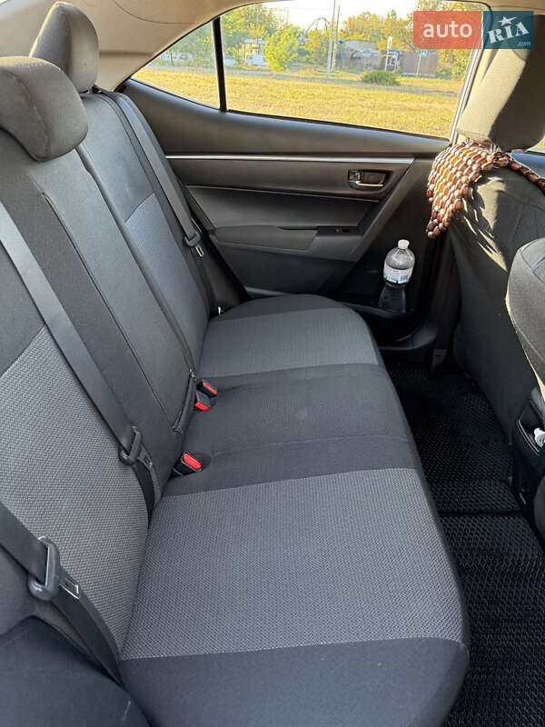 Седан Toyota Corolla 2018 в Києві фото 14 Седан Toyota Corolla 2018 в Києві