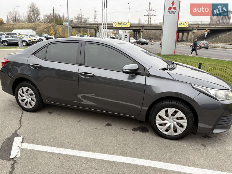 Седан Toyota Corolla 2016 в Киеве фото 2 Седан Toyota Corolla 2016 в Киеве