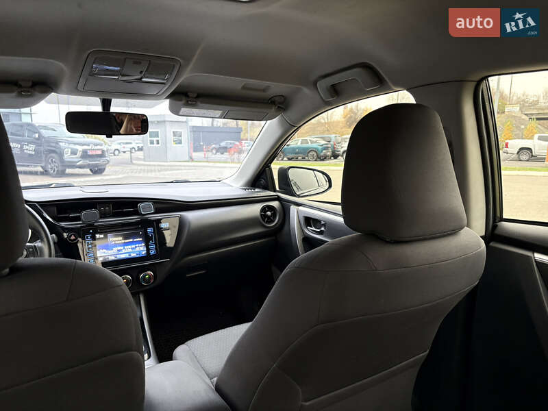 Седан Toyota Corolla 2016 в Киеве фото 18 Седан Toyota Corolla 2016 в Киеве