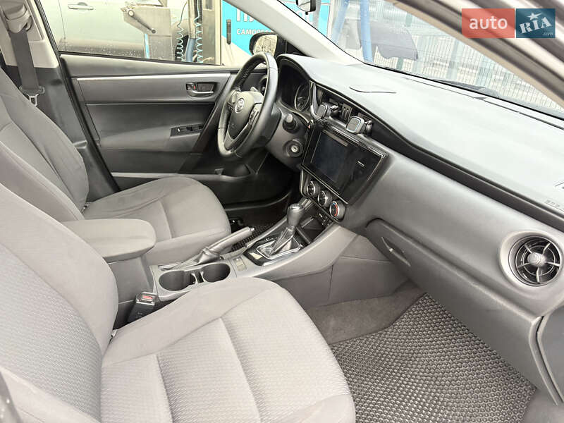 Седан Toyota Corolla 2016 в Киеве фото 26 Седан Toyota Corolla 2016 в Киеве