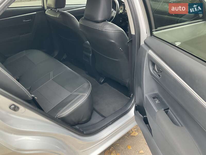 Седан Toyota Corolla 2016 в Києві фото 11 Седан Toyota Corolla 2016 в Києві