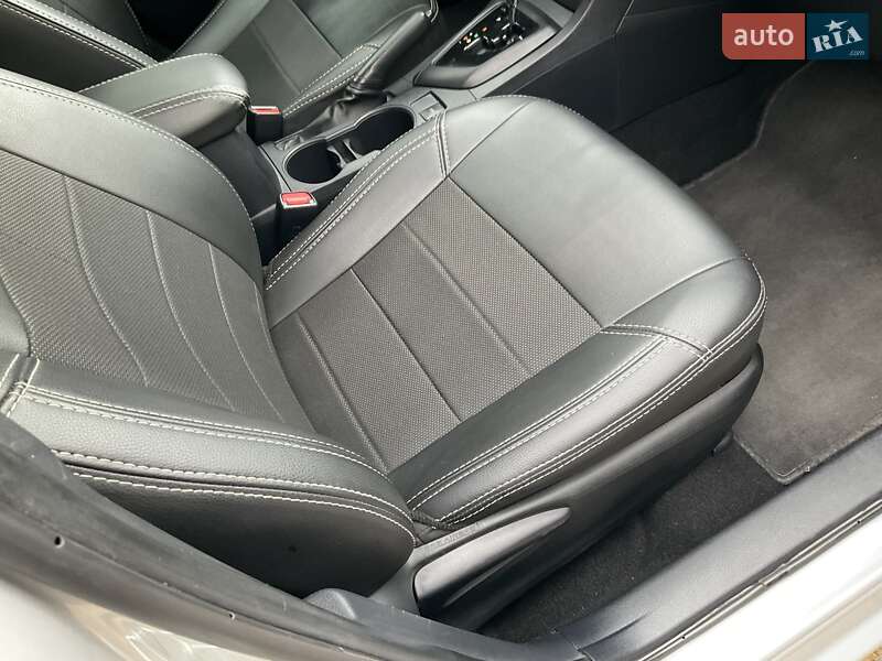 Седан Toyota Corolla 2016 в Києві фото 16 Седан Toyota Corolla 2016 в Києві